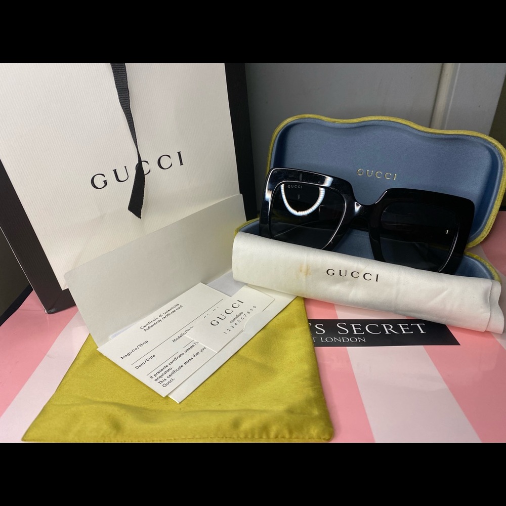 GUCCI SUNGLASSES